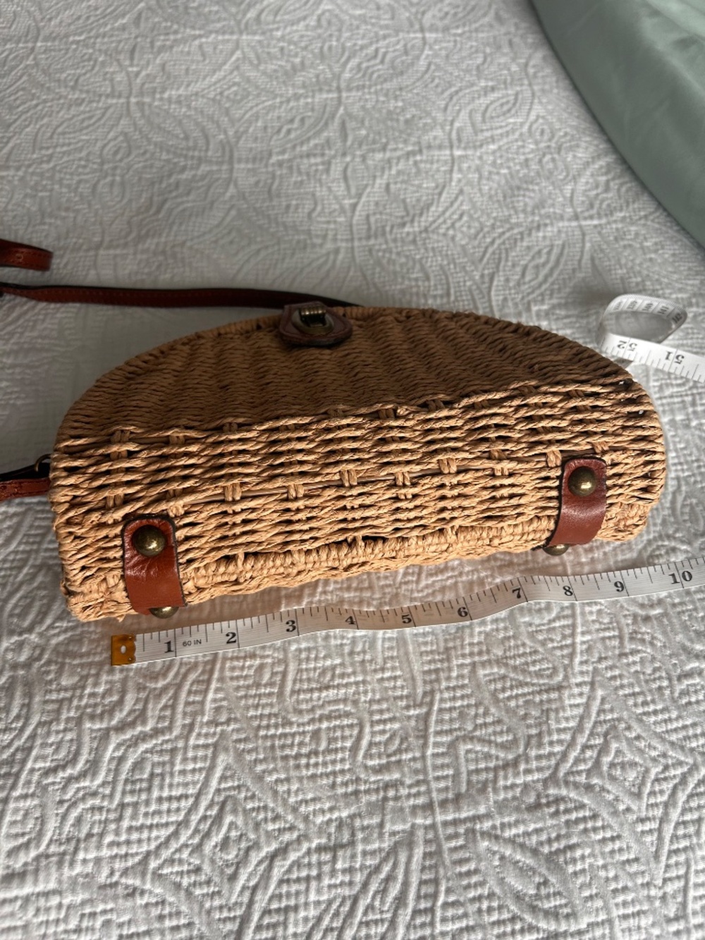 Beautiful Boho Patricia Nash Woven Crossbody Purse With Rattan Design & Leather - Picture 9 of 10